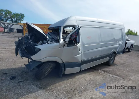 2015 Mercedes-Benz Sprinter 2500 High Roof from USA, damaged, VIN WD3PE8DC7FP113022